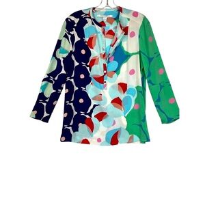 Diane Von Furstenberg top NEW size 4 long sleeves